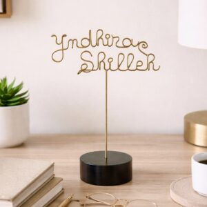 Nom personnalisé en fil métallique